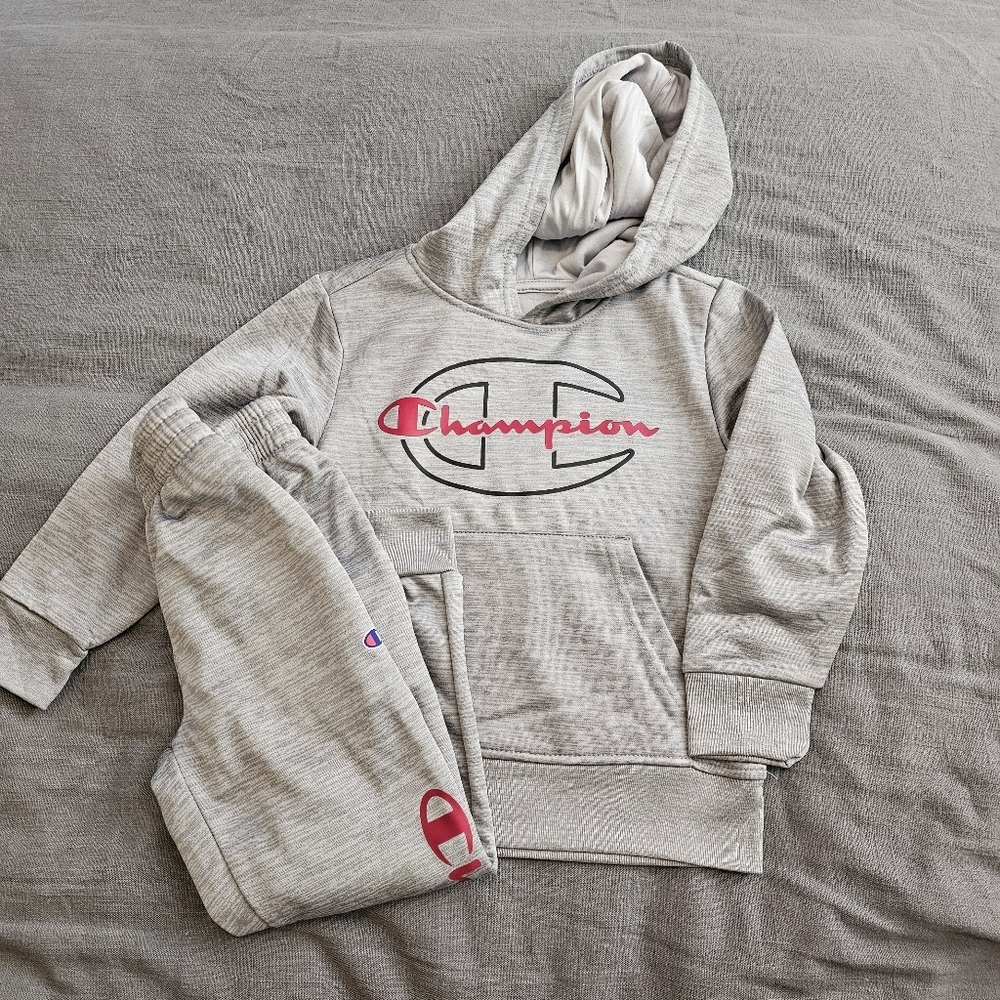Champion Hoodie and Pant Set 2 Piece Boys Size 4 / 5